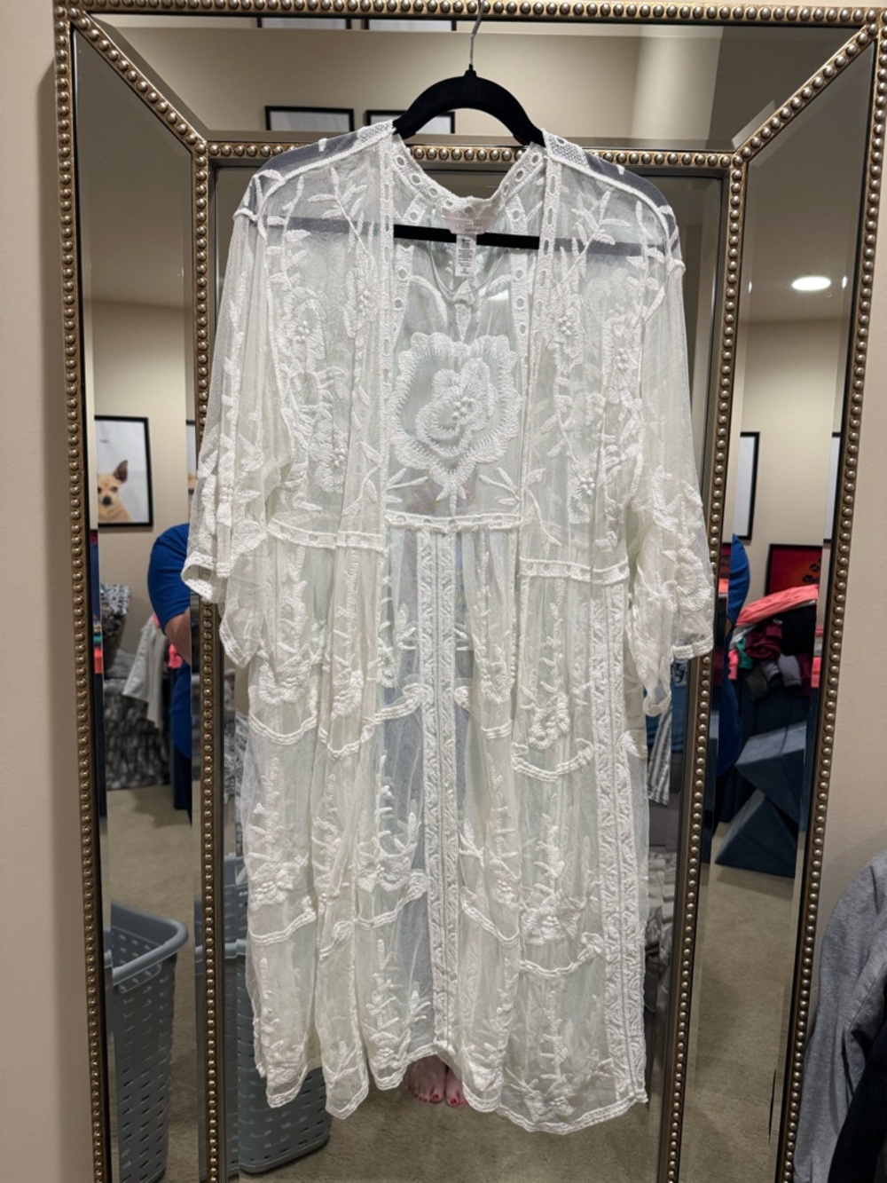 LC Lauren Conrad White Sheer Embroidered Kimono